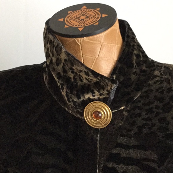 NWOT Animal Print, Velvet Top and Skirt - Picture 3 of 7